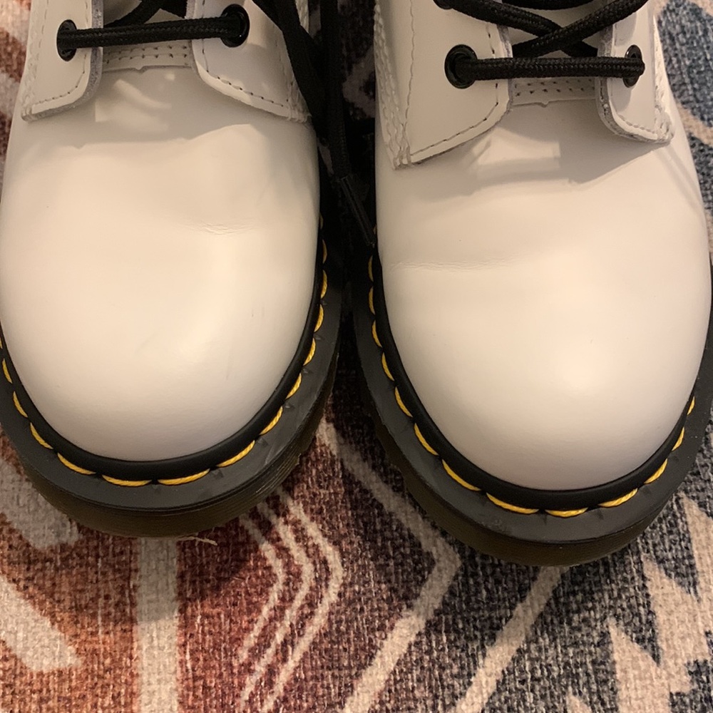 White Docs - image 7